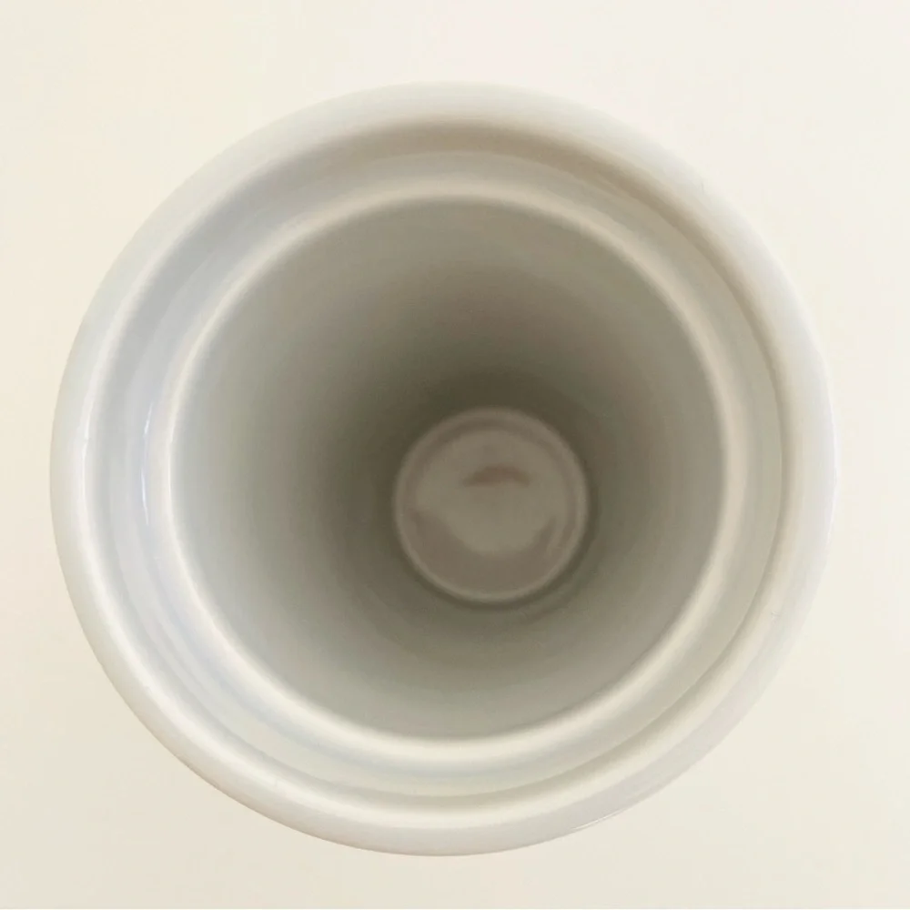 2011 Starbucks Siren Mermaid Logo White Ceramic Travel Coffee Tumbler Mug 12 Oz